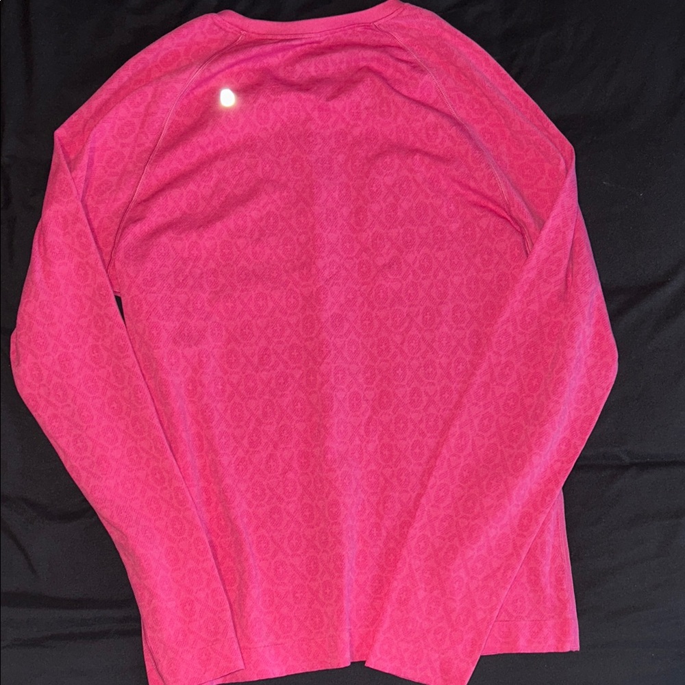 FIGS salta underscrub long sleeve in hot pink - Picture 4 of 4